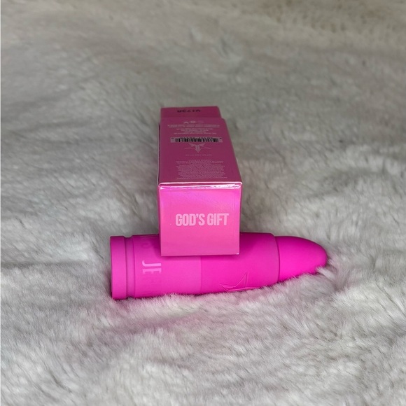 GOD’S GIFT Jeffree Star Velvet Trap Lipstick - Picture 3 of 3